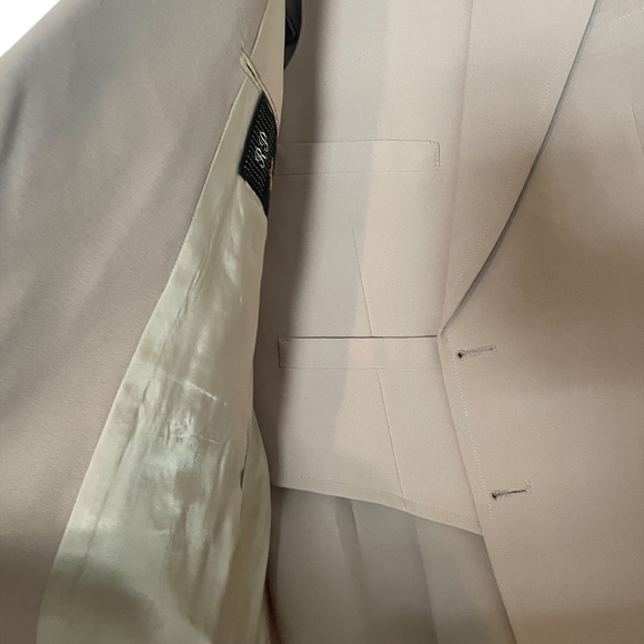 Vintage Rogers Peet Men's 100% Texturized Polyester Tailored Tan Suit Set, NEW - Picture 9 of 16